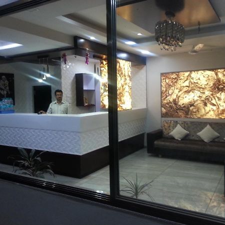 Hotel Sai Suraj Park 쉬르디 외부 사진