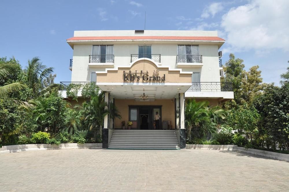 Hotel Sai Suraj Park 쉬르디 외부 사진