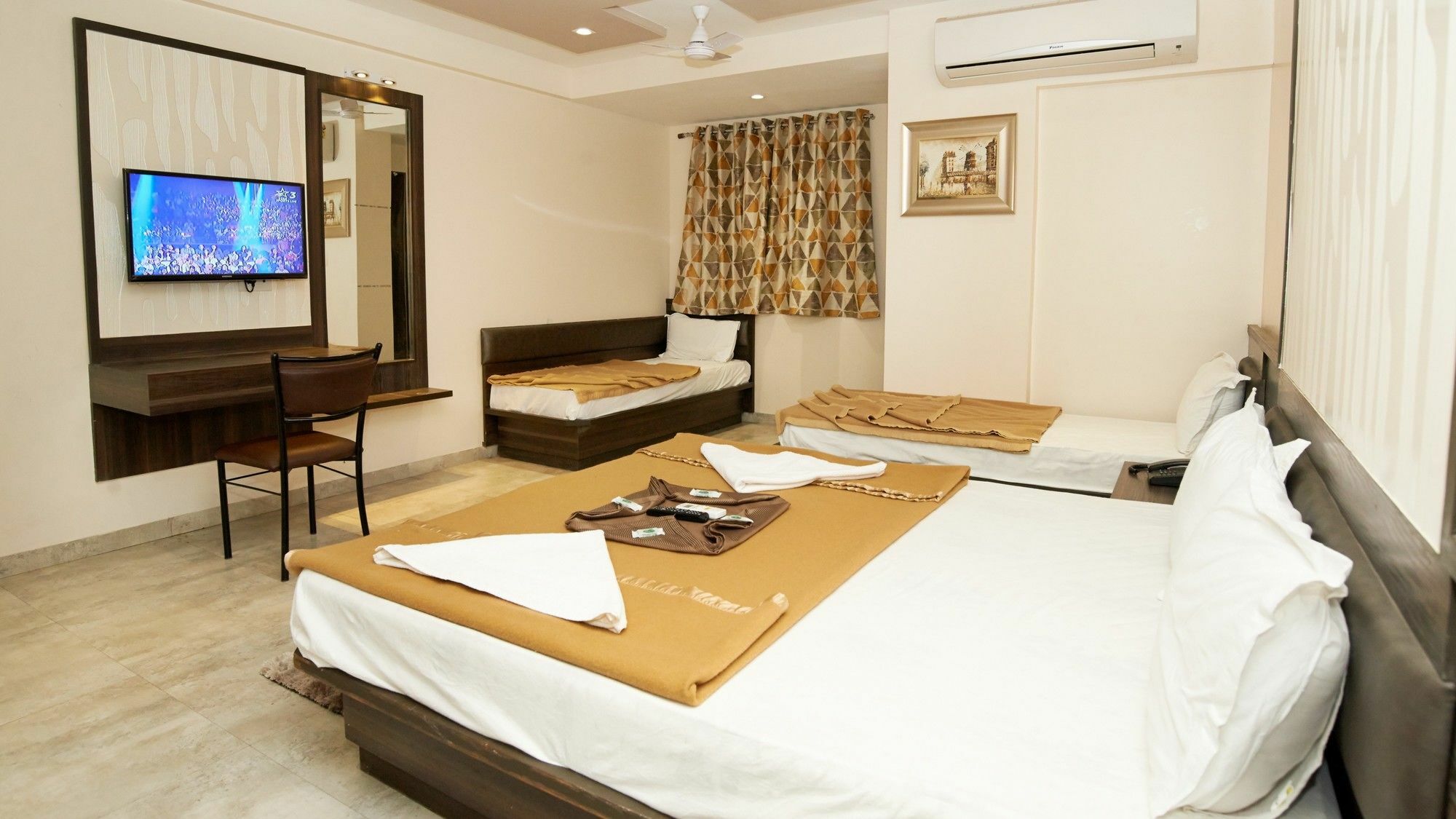 Hotel Sai Suraj Park 쉬르디 외부 사진